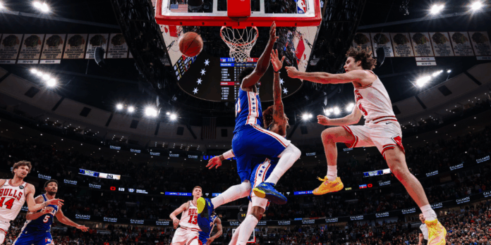 Josh Giddey lideró la remontada histórica de los Chicago Bulls en una jornada de martes cargada de acción.
