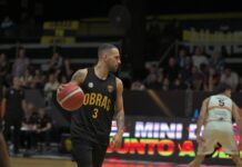 Obras remontó la desventaja y superó a San Martín