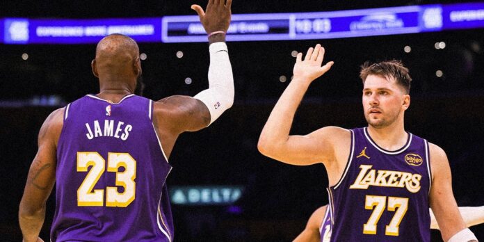 Los Lakers sellaron su pasae a la siguiente ronda en la noche de Martes de Copa NBA.