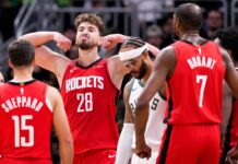 Houston dio el golpe en Milwaukee y los Knicks no perdonan en casa: lo mejor del domingo en la NBA Houston visitó´a los Bucks en Milwauke yse terminó llevando la victoria en lo que fue uno de los platos fuertes de la jornada de Domingo en la NBA.
