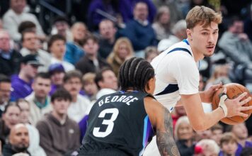 De la noche histórica de Cooper Flagg al triple–doble de Jokic: noche de figuras y finales al límite en la NBA Cooper Flagg se convirtió en el jugador más joven de la historia en marcar +40 puntos. Sin embargo, el Jazz le arrebató el triunfo a los Mavericks.