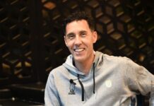 Prigioni en 3×3 Radio: «Nuestras eliminatorias empezaron hace dos años» Prigioni sonríe a la cámara.