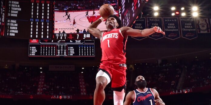Amen Thompson lideró a los Rockets en una nueva jornada de NBA. Amen Thompson lideró a los Rockets en una nueva jornada de NBA.