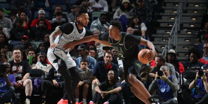 San Antonio venció a los Pelicans con una canasta ganadora del rookie Dylan Harper: lo mejor del Lunes en la NBA. San Antonio venció a los Pelicans con una canasta ganadora del rookie Dylan Harper: lo mejor del Lunes en la NBA.