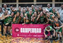 Ferro demostró su poderío y se consagró campeón del Apertura 2025 Ferro festeja el campeonato del Apertura 2025.