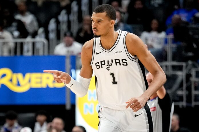 San Antonio Spurs v Detroit Pistons
