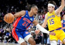 Jenkins se vistio de héroe para que los Pistons le ganen a los Lakers