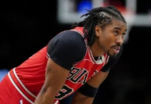 Un jugador de la NBA fue despedido por hacer un comentario anti LGBTQ+