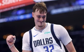 Cooper Flagg se quedó con el premio al rookie del año