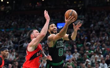 Boston le dio una mano a Philadelphia de cara a la última semana de fase regular