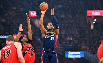 Cleveland dominó a Toronto en el primer juego de los Playoffs