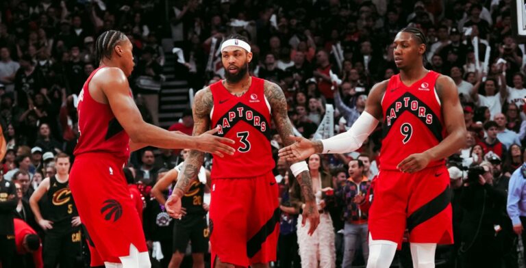 Toronto venció a Cleveland e igualó la serie