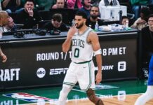 Boston aplastó a Philadelphia en un debut histórico en los Playoffs