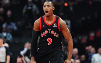 Toronto dominó a Cleveland en el último cuarto para acercarse