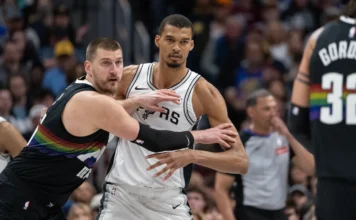 Denver le ganó a San Antonio en un partidazo