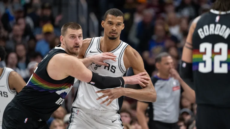 Denver le ganó a San Antonio en un partidazo