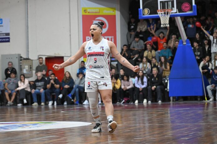 Stefanía Lucero lideró el triunfo de Chañares.