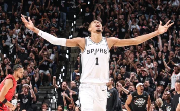 San Antonio venció a Portland y se metió en semifinales