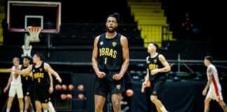 Obras superó a Instituto y quedó más cerca de los cuartos de finales