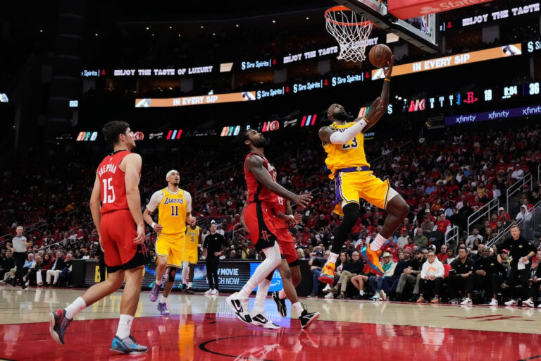 Los Lakers clasificaron e irán contra el Thunder