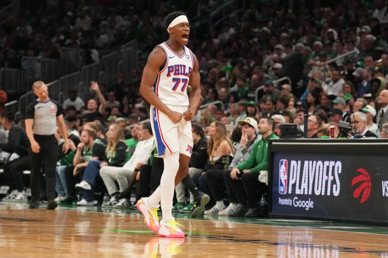 Philadelphia hizo historia: remontó un 3-1 ante Boston y clasificó a semifinales del este