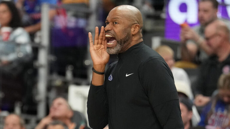 Jamahl Mosley será el entrenador de los Pelicans