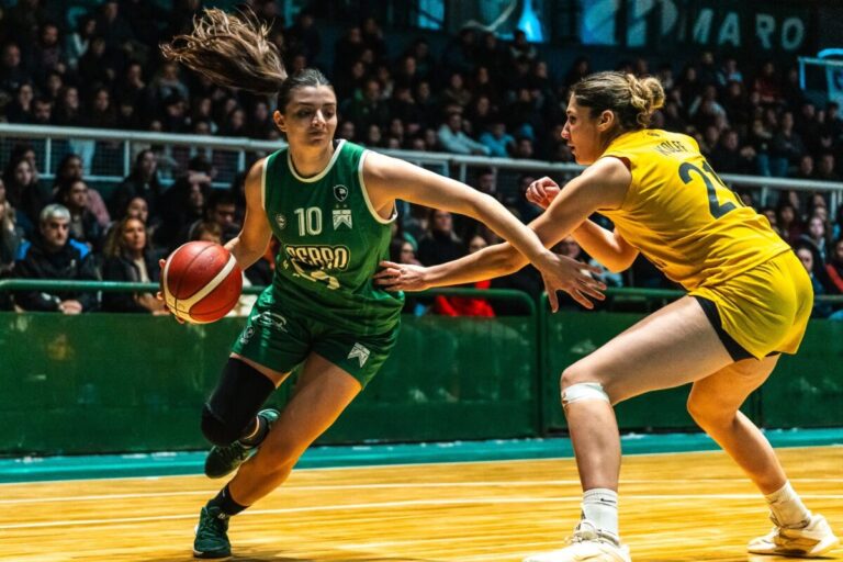 Ferro venció a Obras en un partidazo y puso el 1-0 en la final