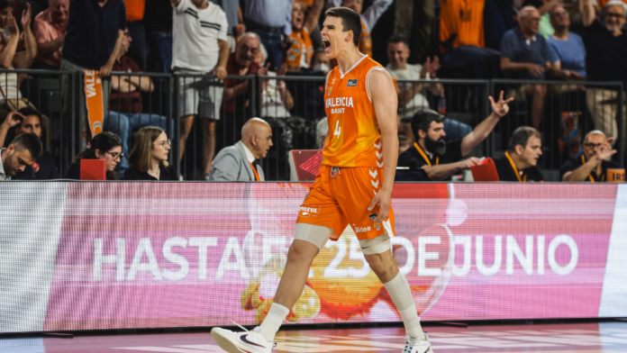 FOTO VALENCIA 2-0 SOBRE JOVENTUT