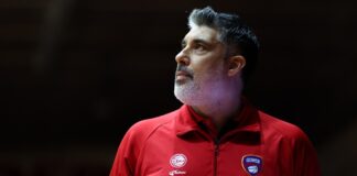Lucas Victoriano seguirá siendo el entrenador de Quimsa Lucas Victoriano seguirá dirigiendo a Quimsa,