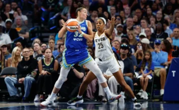Dallas superó a Indiana y amargó la noche histórica de Kelsey Mitchell