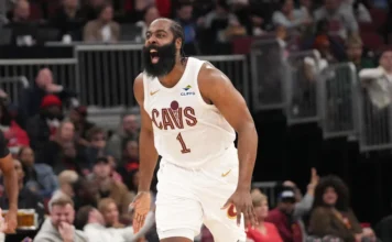 Cleveland se acomoda y recupera a James Harden