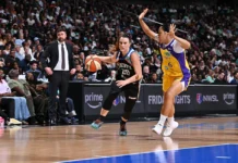 Las Liberty evitaron el papelón ante las Sparks