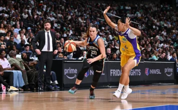 Las Liberty evitaron el papelón ante las Sparks