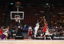 El Olimpia Milano de Bolmaro se quedó con el clásico en la última