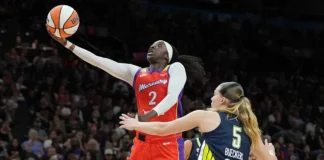 Las Mercury sorprendieron a las Wings