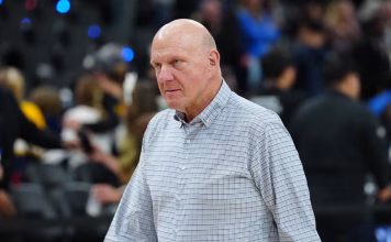 Steve Ballmer explota y le declara la guerra a la NBA