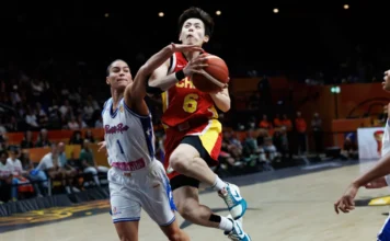China evitó la hazaña de Puerto Rico y se metió en cuartos