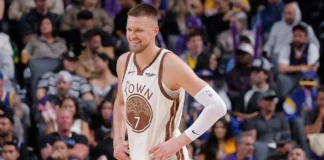 Los Warriors inician preocupados: Porzingis duda seguir jugando