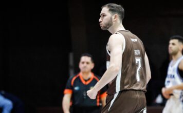 Platense se hizo fuerte en el cierre y venció a Oberá