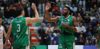 Atenas sumó su tercer triunfo en fila