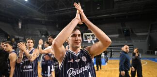 Peñarol mantuvo su invicto en La Feliz